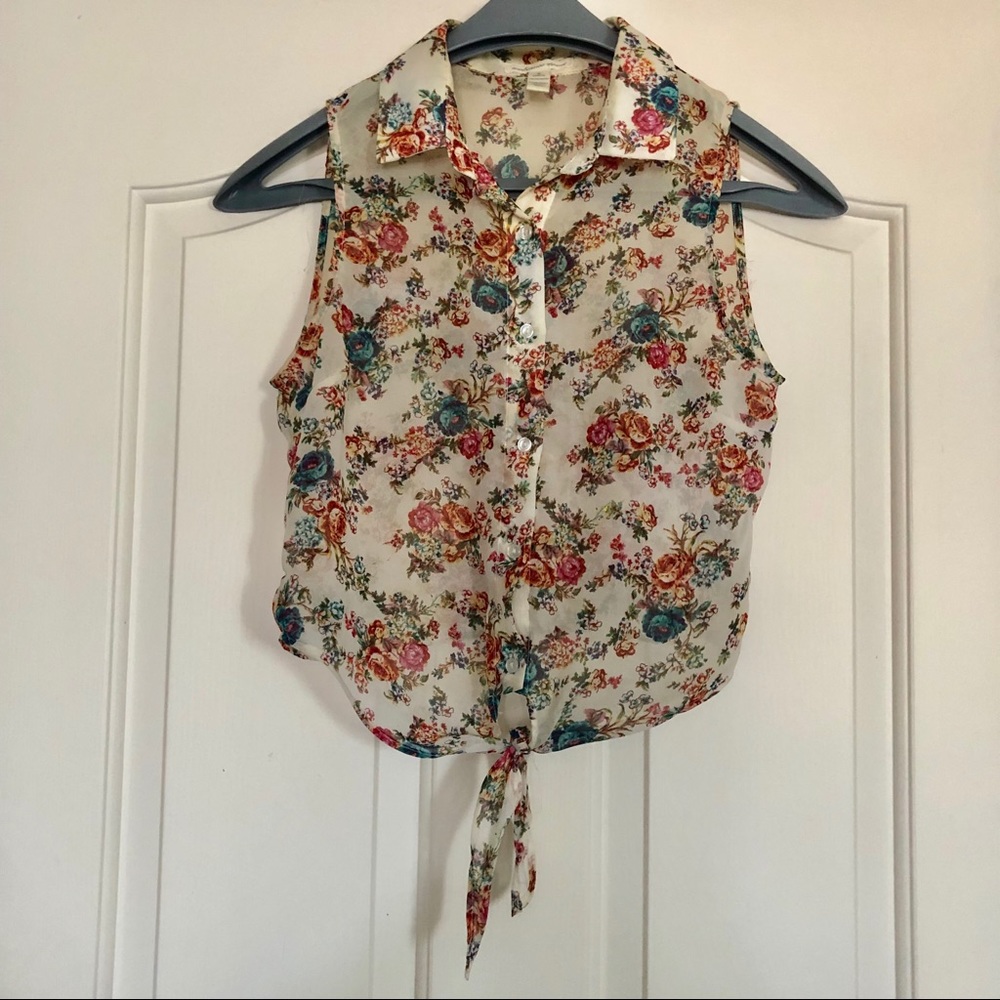 Sleeveless button-down white floral tie top